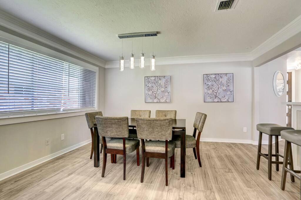 Cheerful 3 Bedroom Home In A Quiet Neighborhood. 休斯敦 外观 照片